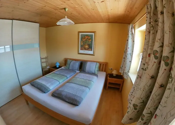 Haslinghof ザールフェルデン・アム・シュタイナーネン・メアー